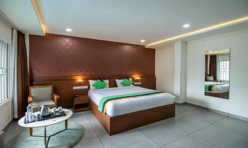 Treebo Trend Chembra Residency, Забронировать Отель Отели Калпетта с парковкой, Парковка