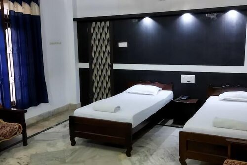 Hotel President, Забронировать Отель Отели Джорхат 3 звезды, 3*