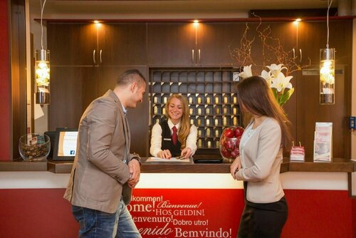 Montana-Hotel Ellwangen, Reserva ahora Hotel Hoteles en Baden-Wurtemberg con desayuno, Desayunos