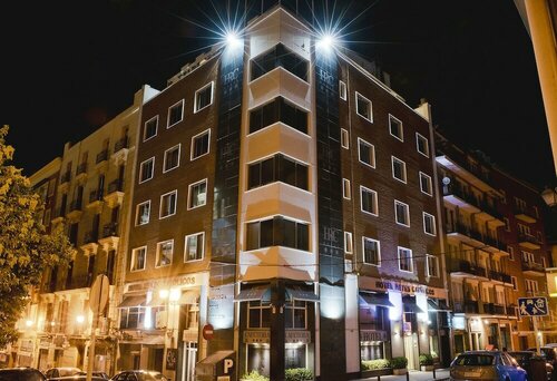 HRC Hotel, Забронировать Отель Отели Мадрида с парковкой, рядом с Colonial Norte, Парковка