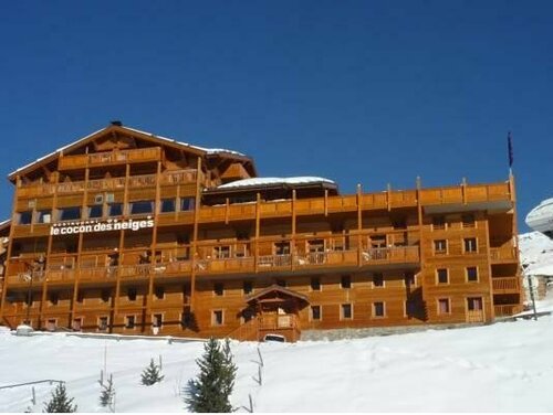 LIsatis Chalet Hotel, Забронировать Шале Ле-Менюир Три Долины