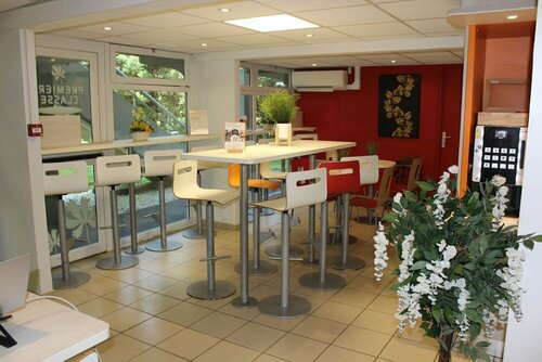 Premiere Classe St Quentin en Yvelines Elancourt, Varaa Hotelli Elancourt Ile de France