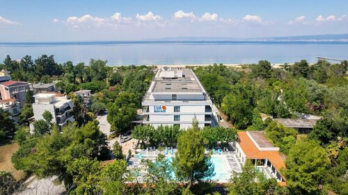 Sun Beach Hotel, Забронировать Отель Отели Македонии с бассейном, Бассейн