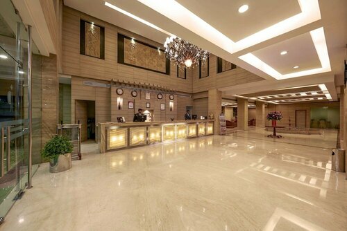 JP Chennai Hotel, Забронировать Отель Отели Ченнаи с бассейном, Бассейн