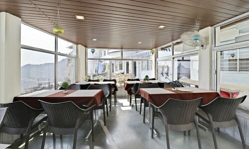 Treebo Mayur, Prenota Hotel Dehradun Uttarakhand