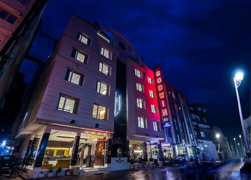 Hotel Godwin Deluxe - Free Airport Pick-Up, Забронировать Отель Отели Нью-Дели с питанием, рядом с Рынок Садар-Базар, Пансион