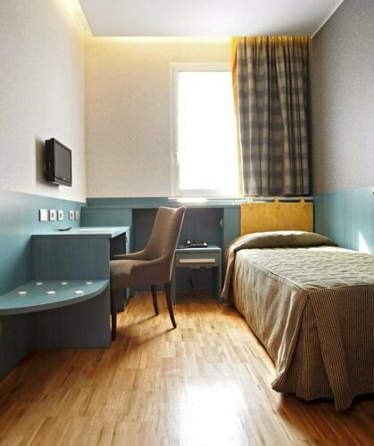 Hotel Terminal, Забронировать Отель Отели Милана с парковкой, рядом с Джоя, Парковка