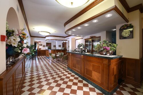 Hotel Acqui & Centro Benessere, Rezervați Hotel Hoteluri în Monferrato cu parcare, Parcare