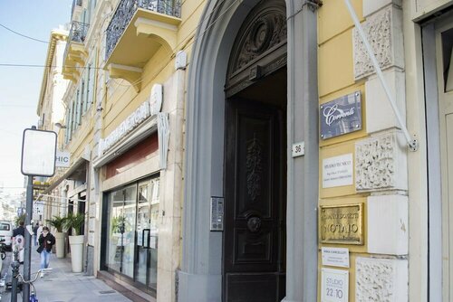 Correnti Boutique Hotel, Забронировать Бутик-отель Отели Ривьера-дей-Фьори с парковкой, Парковка