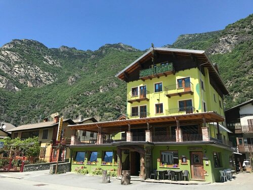 Hotel&Restaurant Armanac de Toubïe, Забронировать Отель Арна Валле д'Аоста