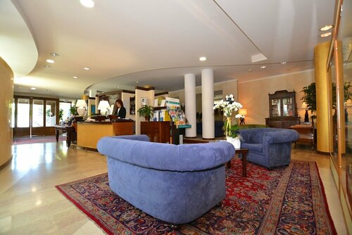 Hotel Enrichetta, Забронировать Отель Отели Дезенцано-дель-Гарды 3 звезды, 3*
