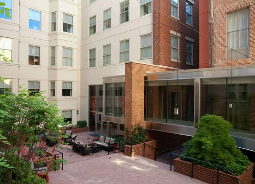 Morrison Clark Inn Washington DC Convention Center, Забронировать Отель Northwest Вашингтон, рядом с Mary McLeod Bethune House