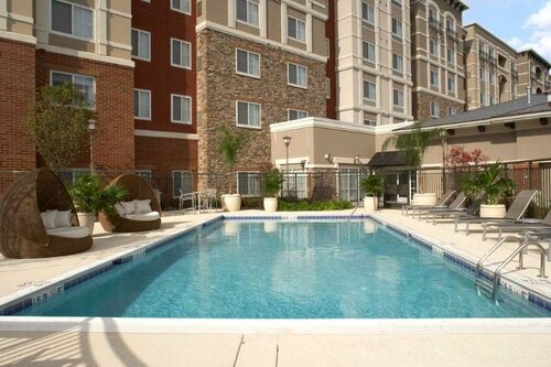 Hyatt House Sterling/Dulles Airport North, Book Hotel Hoteller i Virginia med parkering, Parkering