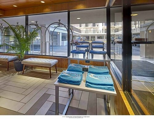 Henlopen Oceanfront Hotel, Забронировать Отель Рехобот-Бич Delaware Beaches, рядом с Rehoboth Beach Theatre of the Arts