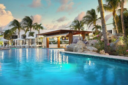 Courtyard by Marriott Aruba Resort, Забронировать Курортный отель Палм-Игл-Бич Аруба, рядом с Палм-Бич-Плаза