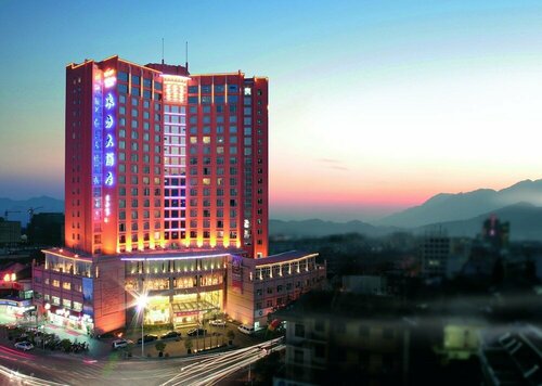 Oriental Hotel Xianju Taizhou, Book Hotel Hotels in Xianju with Parking, Parking