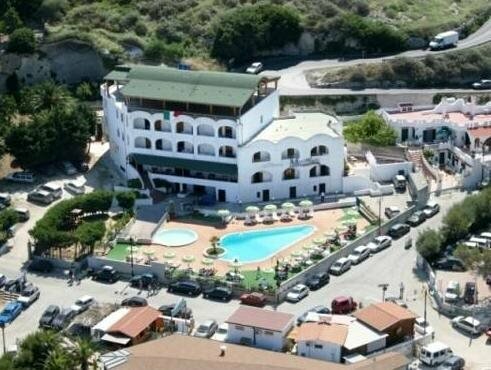 Morcavallo Hotel & Wellness, Book Hotel Hoteller i Foresta Umbra med parkering, Parkering