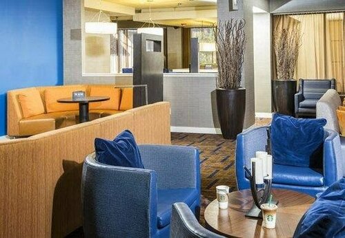Courtyard by Marriott Riverside UCR/Moreno Valley Area, Забронировать Отель Отели Риверсайд 3 звезды, рядом с University of California Riverside Botanic Gardens, 3*