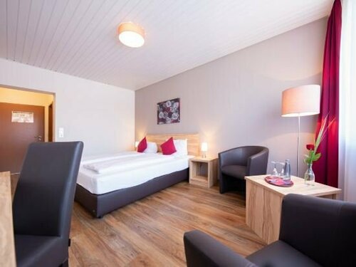 Hotel Restaurant Haus Waldesruh, Забронировать Отель Эппенбрун Пфальцский Лес