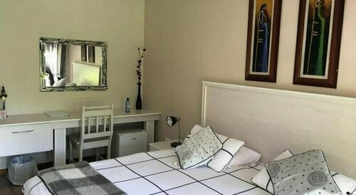 Rene's Guesthouse, Boek Hotel SPA-hotels in Noord-Kaap, SPA