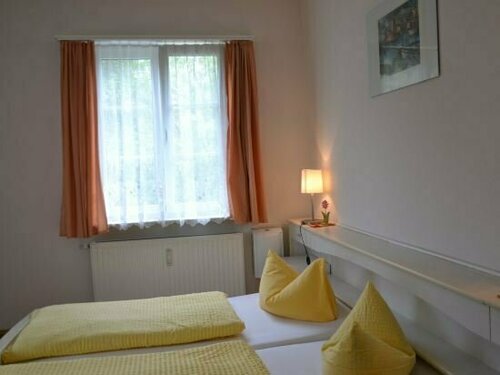 Fliegerhorst, Buchen Sie Hotel Klotzsche Dresden