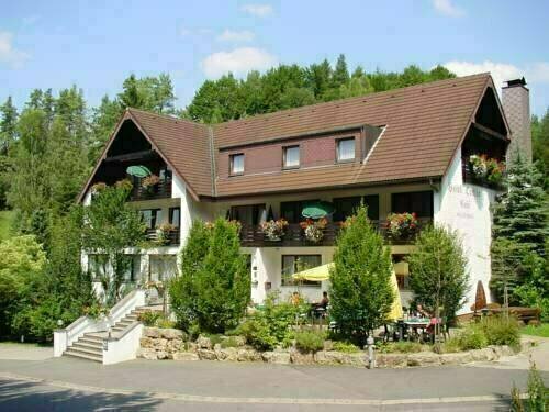 Hotel Ottilie, Забронировать Отель Отели Баварии с парковкой, Парковка