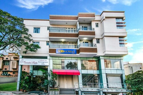 FabHotel Oriental Suites, Забронировать Отель Отели штата Карнатаки с завтраком, Завтраки
