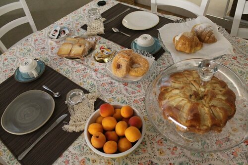Canceddi Bed and Breakfast, Забронировать Отель «постель и завтрак» Отели Палермо с завтраком, рядом с Teatro Biondo, Завтраки
