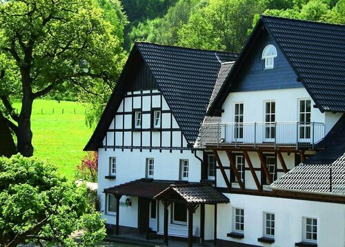 Haus Berghoff, Забронировать Отель Зундерн Зауэрланд