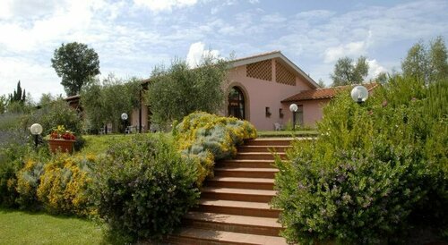 Agriturismo Marrucola, Book Hotel Hoteller i San Miniato med parkering, Parkering