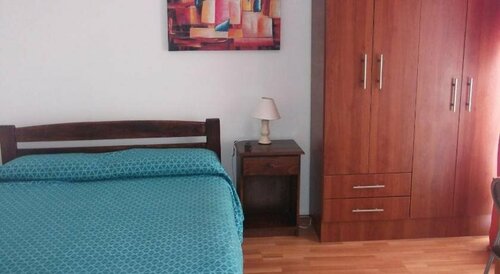 Mediterraneo B&B, Забронировать Отель «постель и завтрак» Отели Винья-дель-Мар 3 звезды, рядом с Rioja Palace, 3*