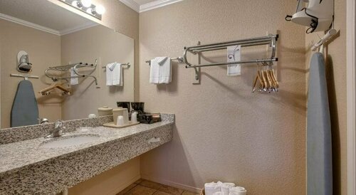The Views Inn Sedona, Забронировать Мини-отель Вилладж оф Оук Крик США