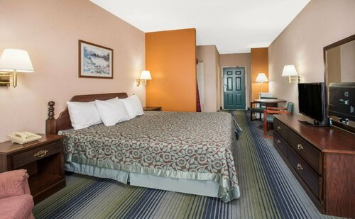 Days Inn by Wyndham Harrison, Book Hotel Hoteller i Ozark med pool, Swimmingpool