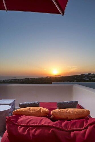 Santorini Hillside Suites & Villas, Забронировать Отель Пиргос Санторини