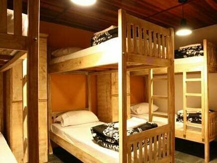 Vila Madalena Hostel, Забронировать Хостел Хостелы Сан-Пауло, рядом с Беко де Батман, Хостел