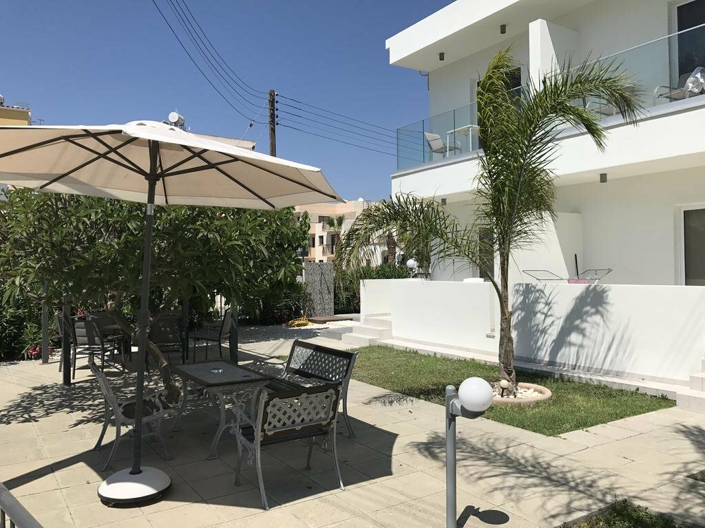Themis Apartments