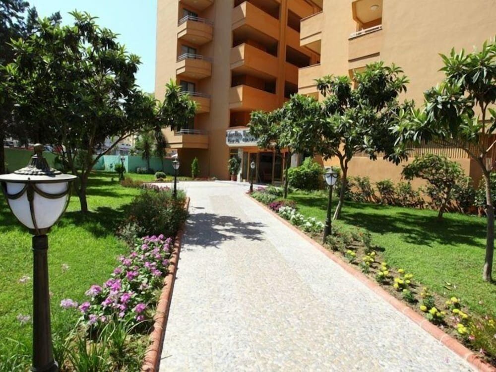 Vella Beach Hotel