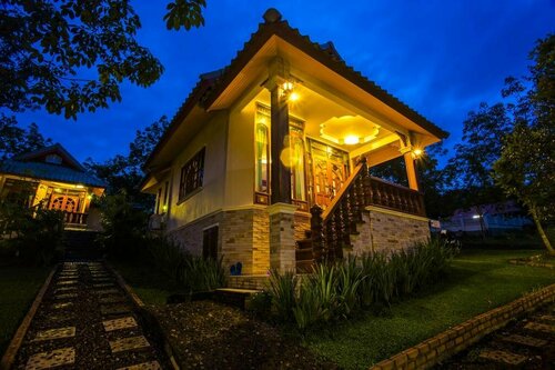 Mont Goei Pai, Забронировать Отель Отели Мэхонгсон 3 звезды, 3*