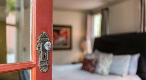 44 Spanish Street Inn - Adults Only, Забронировать Отель «постель и завтрак» Отели Сент-Огастин 3 звезды, рядом с Городская пристань Сент-Огастина, 3*
