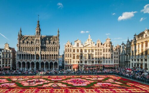 Holiday Inn Express Brussels-Grand-Place by IHG, Забронировать Отель Брюссель Брюссельский столичный регион, рядом с Северный железнодорожный вокзал Брюсселя
