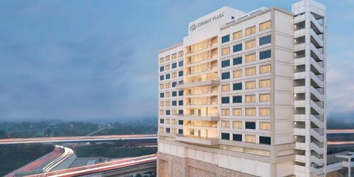 Crowne Plaza New Delhi Mayur Vihar Noida by IHG, Забронировать Отель Отели Нью-Дели с парковкой, Парковка