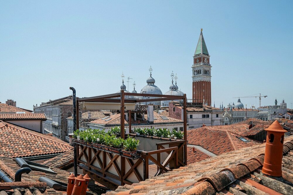 Colombina Hotel