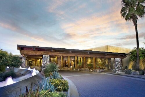 Village at Carefree, Забронировать Отель Кэрфри North Scottsdale