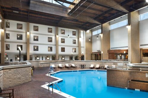 DoubleTree by Hilton Lawrence, Prenota Hotel Lawrence Kansas