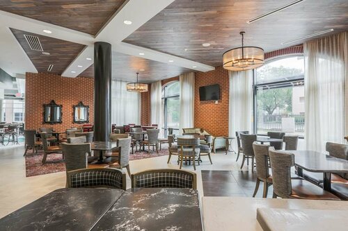 Homewood Suites By Hilton Charleston Historic District, Забронировать Отель Отели Исторического района с завтраком, рядом с Магазины на Чарльстон-Плейс, Завтраки