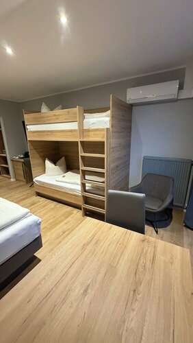 Hotel Senator, Забронировать Отель Отели Северного Рейн-Вестфалия с парковкой, Парковка