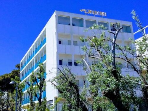 MoMo Seaview Hotel, Забронировать Отель Отели Римини с бассейном, Бассейн