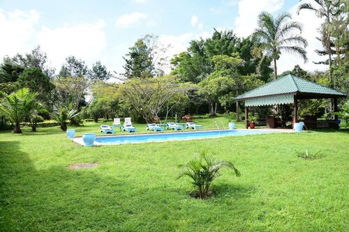 Meru View Lodge, Réserver Lodge Usa River Arusha National Park
