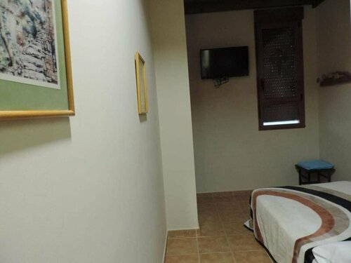 Albergue Santo Tomás de Canterbury - Hostel, Book Hostel / Vandrerhjem Hostels i Castile and Leon, Hostel / Vandrerhjem