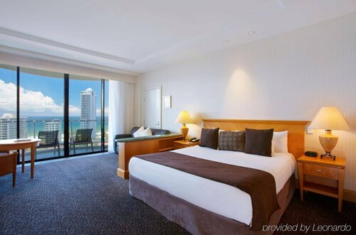 Crowne Plaza Surfers Paradise by IHG, Забронировать Отель Серферс-Парадайс Голд-Кост, рядом с Broadbeach Beach